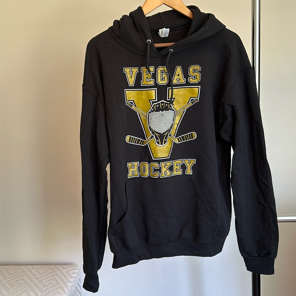 Vegas hockey hoodie size M worn once
